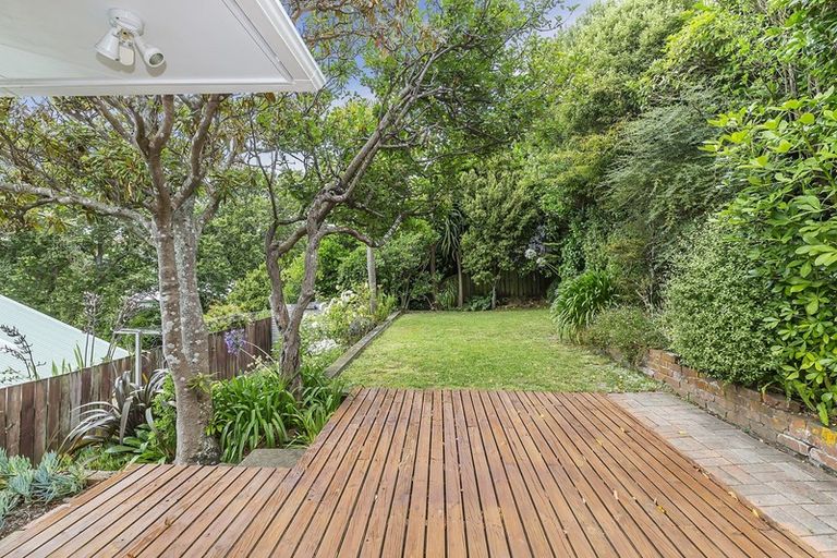 Photo of property in 63 Severn Street, Island Bay, Wellington, 6023
