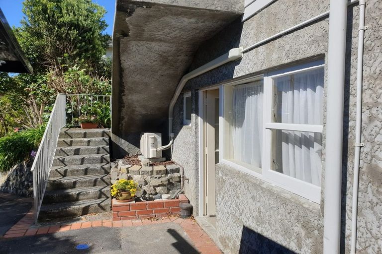 Photo of property in 26 Winston Street, Crofton Downs, Wellington, 6035