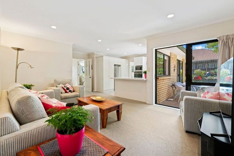 Photo of property in 3 Carniew Place, Dannemora, Auckland, 2016