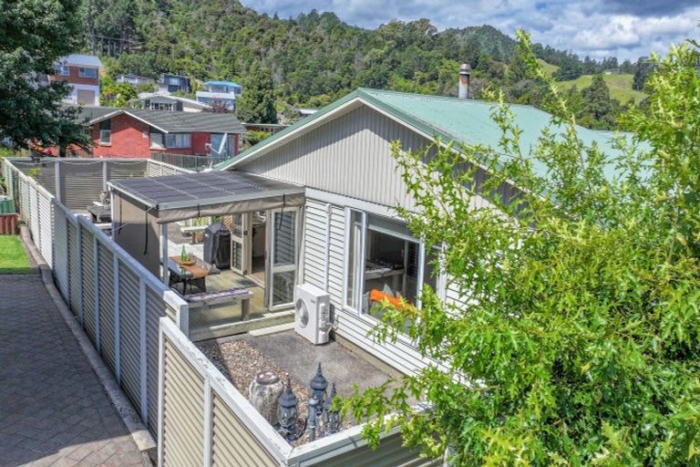 Photo of property in 152 Brunton Crescent, Thames, 3500