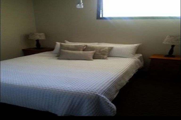 Photo of property in 39 Kay Road, Swanson, Auckland, 0614