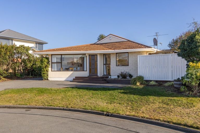 Photo of property in 1/7 Ringwood Place, Avonhead, Christchurch, 8042