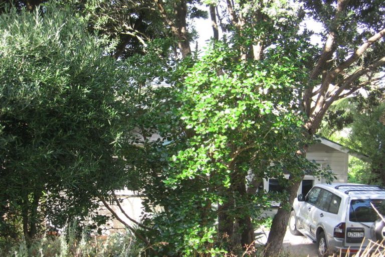 Photo of property in 103 Inglis Street, Seatoun, Wellington, 6022