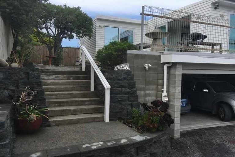 Photo of property in 135 Rosetta Road, Raumati South, Paraparaumu, 5032