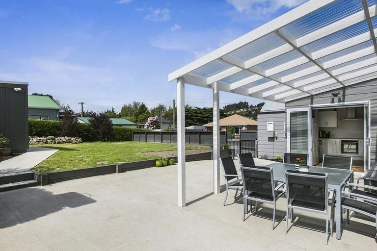 Photo of property in 21 Abbotsford Road, Green Island, Dunedin, 9018