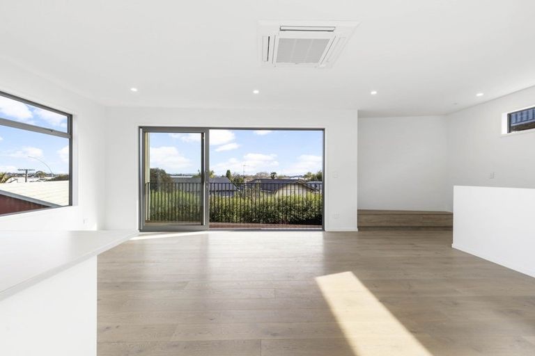 Photo of property in 2/12 Killarney Road, Frankton, Hamilton, 3204