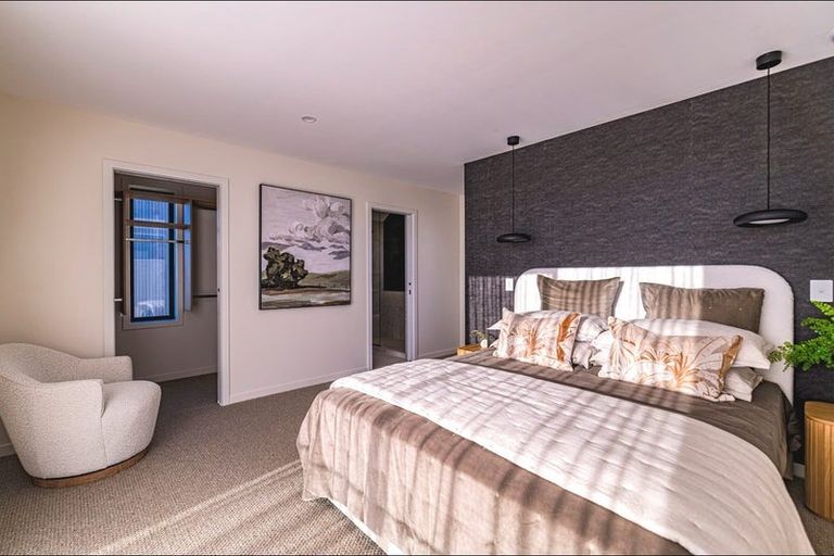 Photo of property in 37 Ruapehu Street, Paraparaumu, 5032