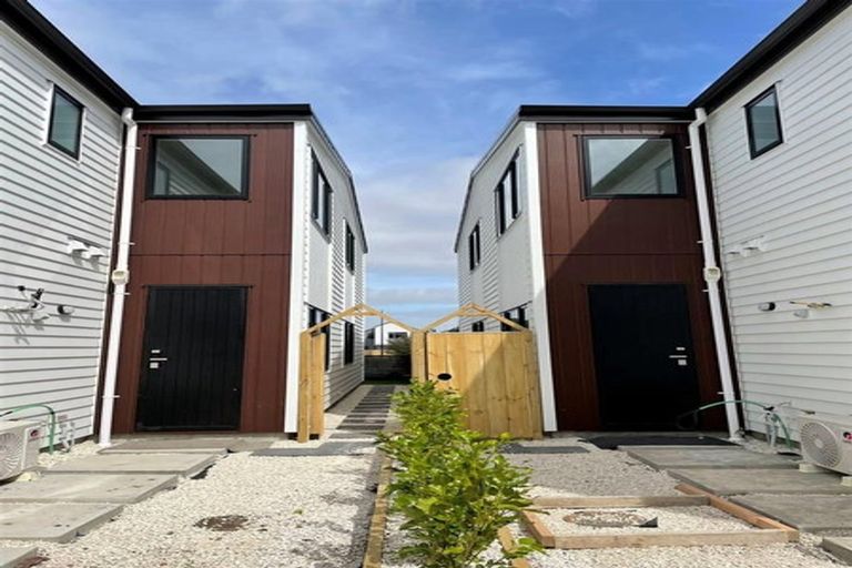 Photo of property in 1 Tukauri Place, Papakura, 2110