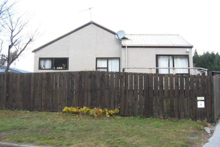 Photo of property in 4a Watts Road, Fernhill, Queenstown, 9300