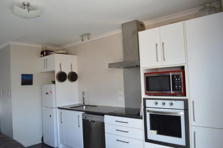 Photo of property in 1/28 Fifth Avenue, Enderley, Hamilton, 3214