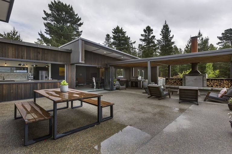 Photo of property in 137 Bannockburn Road, Cromwell, 9384