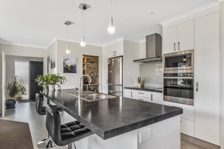 Photo of property in 31 Tuaia Street, Pyes Pa, Tauranga, 3112