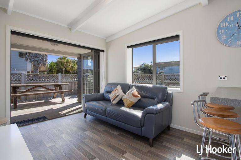 Photo of property in 12 Snell Crescent, Waihi Beach, 3611