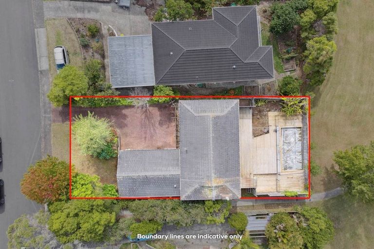 Photo of property in 33 Meadowvale Avenue, Forrest Hill, Auckland, 0620