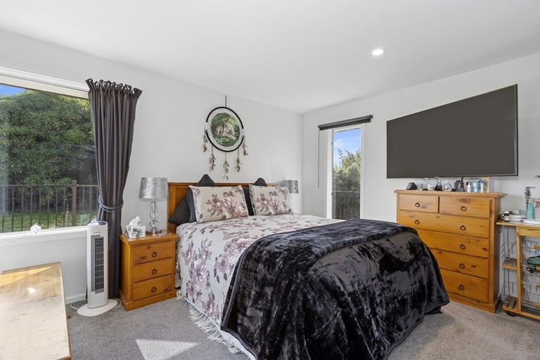 Photo of property in 28 Brightstone Crescent, Aranui, Christchurch, 8061