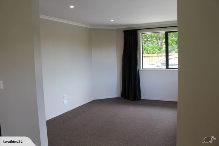 Photo of property in 83b Mangorei Road, Strandon, New Plymouth, 4312