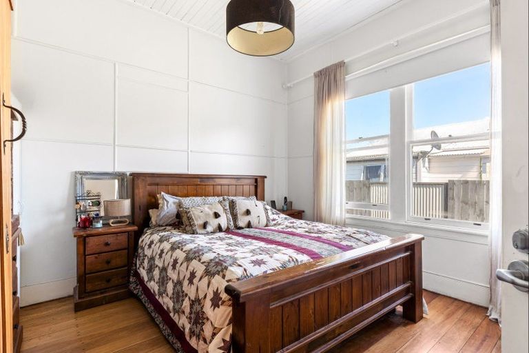 Photo of property in 22a Rangiuia Road, Tolaga Bay, 4077