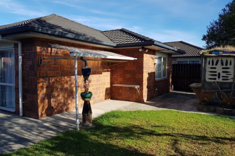 Photo of property in 8 Tiel Lane, Papakura, 2110