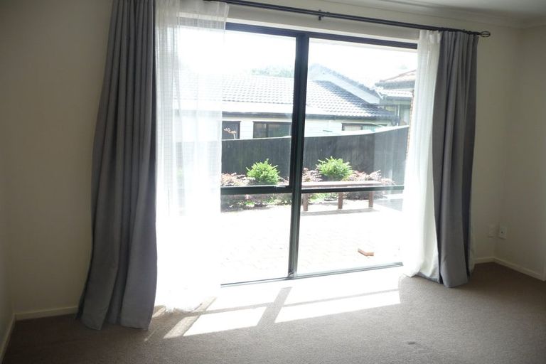 Photo of property in 1/55 Whitford Road, Botany Downs, Auckland, 2014