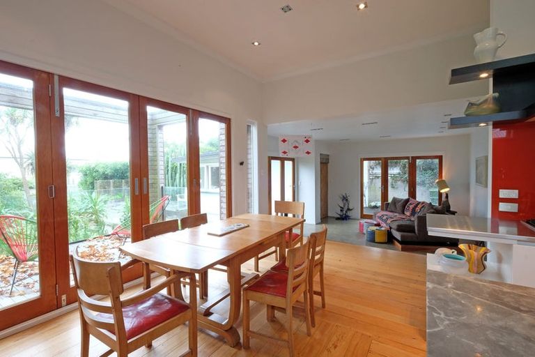 Photo of property in 3 Awanui Street, Birkenhead, Auckland, 0626
