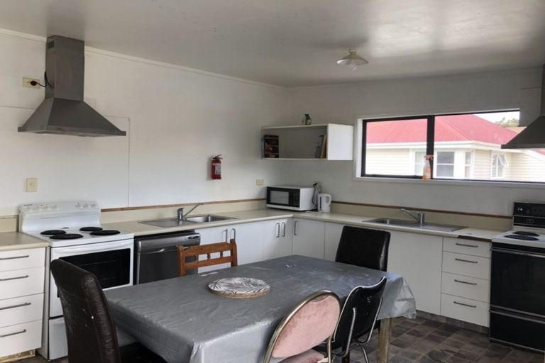 Photo of property in 18 Goulter Street, Seddon, 7210