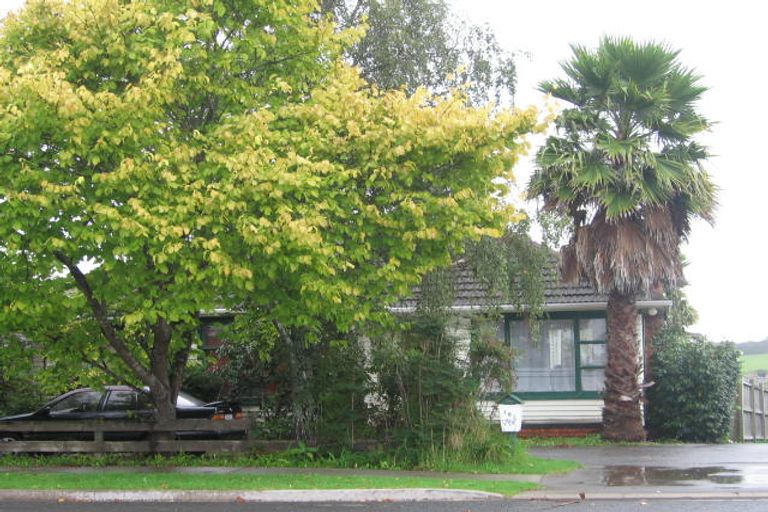 Photo of property in 181 Sturges Road, Henderson, Auckland, 0612