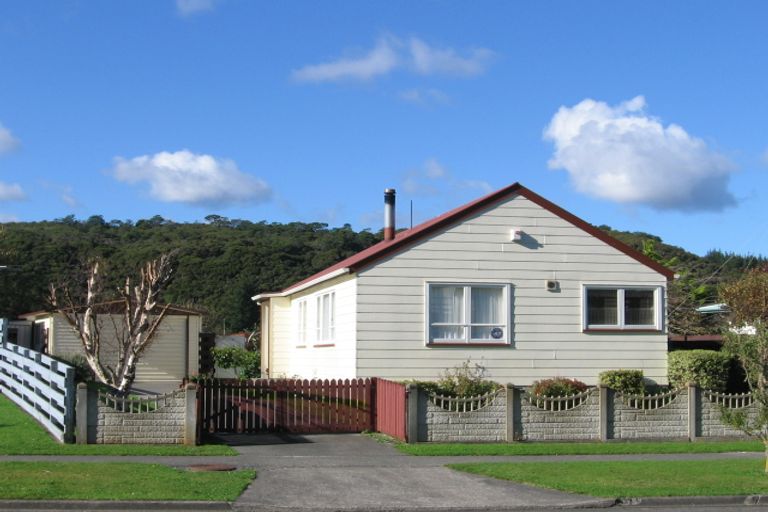 Photo of property in 90 Mohaka Street, Wainuiomata, Lower Hutt, 5014