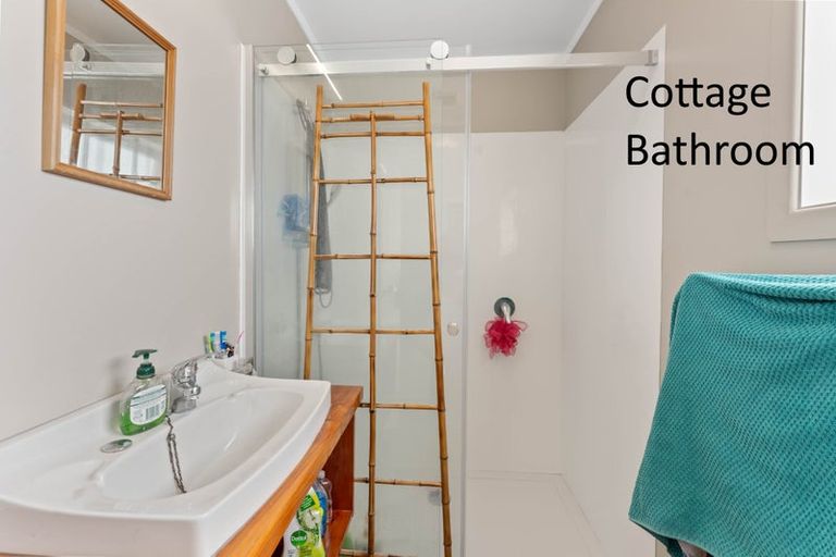 Photo of property in 3 Sutton Road, Te Horo, Otaki, 5582