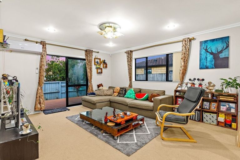 Photo of property in 18a Airdrie Road, Ranui, Auckland, 0612