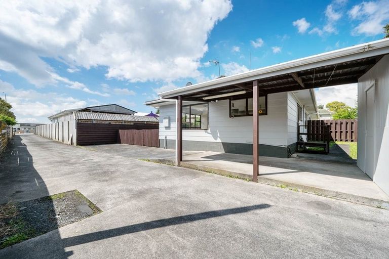 Photo of property in 2/4a Browns Road, Manurewa, Auckland, 2102