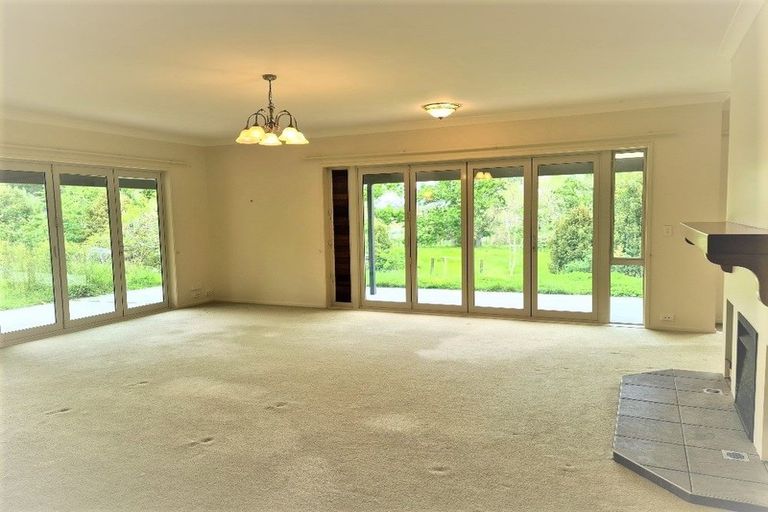 Photo of property in 60 Sidwell Road, Wainui, 0932