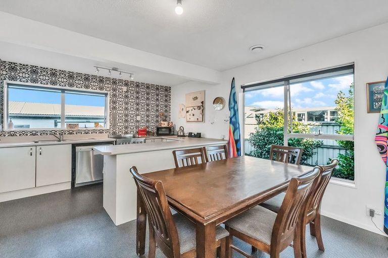 Photo of property in 2/20 Penwood Street, Russley, Christchurch, 8042