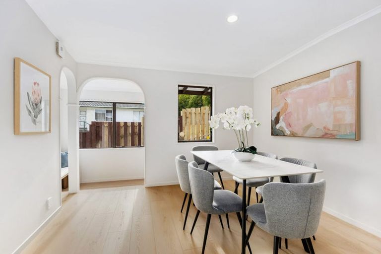 Photo of property in 1/12 Shanaway Rise, Hillcrest, Auckland, 0627