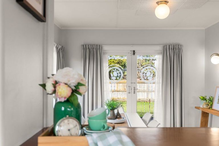 Photo of property in 199 College Street, West End, Palmerston North, 4412