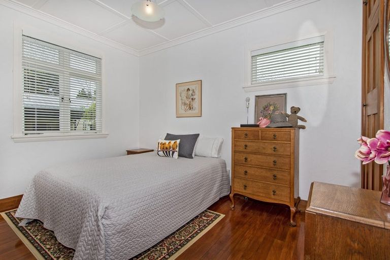 Photo of property in 37 Pahi Road, Paparoa, 0571