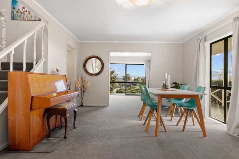 Photo of property in 2 Waitawa Place, Lynmore, Rotorua, 3010