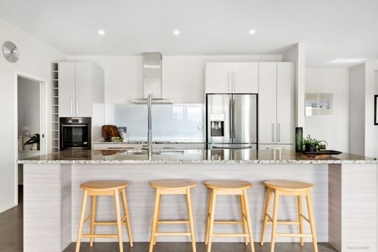 Photo of property in 45 Old Barn Road, Opaheke, Papakura, 2584