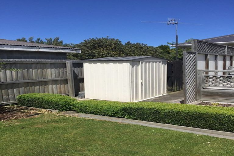 Photo of property in 54 Bentley Street, Russley, Christchurch, 8042