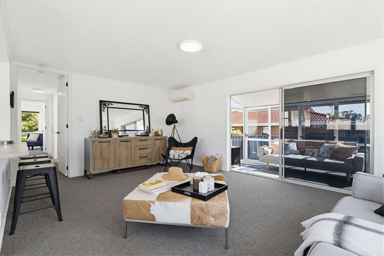 Photo of property in 5 Hetherington Road, Ranui, Auckland, 0612