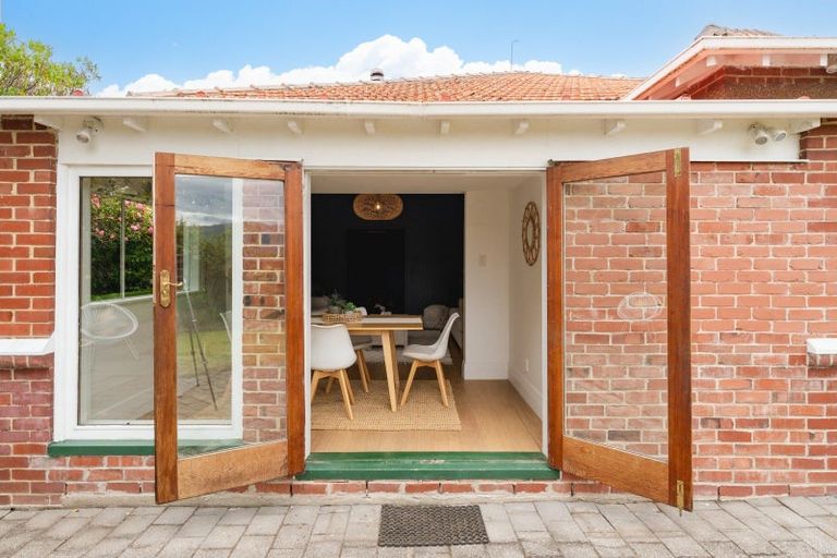 Photo of property in 21 Grandview Crescent, Opoho, Dunedin, 9010