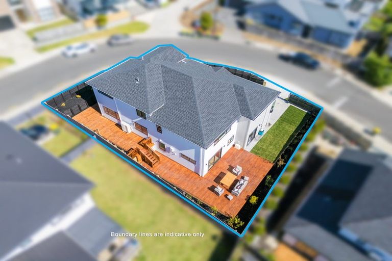 Photo of property in 5 Eric Gifford Drive, Ranui, Auckland, 0612