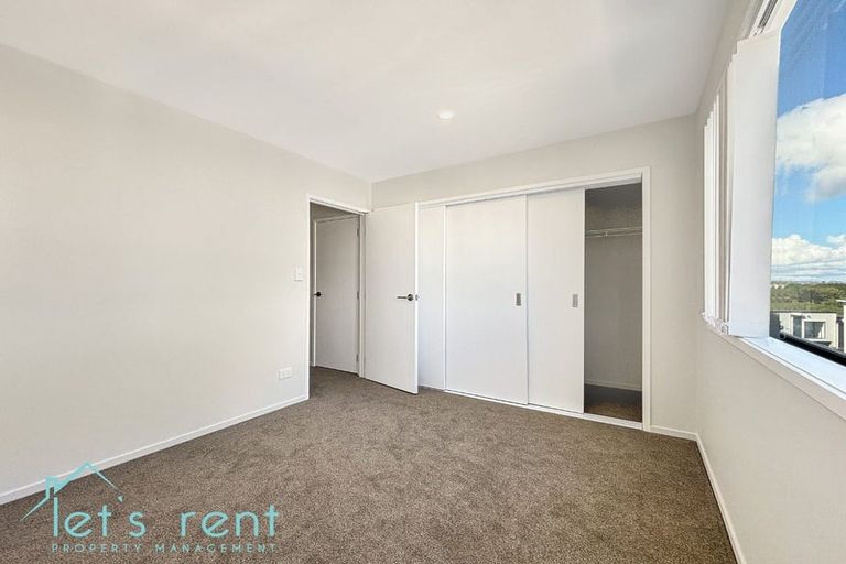 Photo of property in 61 Tima Lane, Mangere Bridge, Auckland, 2022
