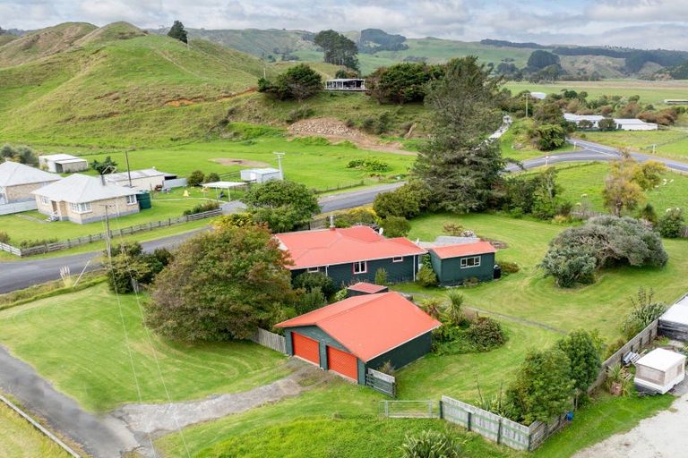 Photo of property in 3 Fraser Smith Road, Awakino, Mokau, 4376