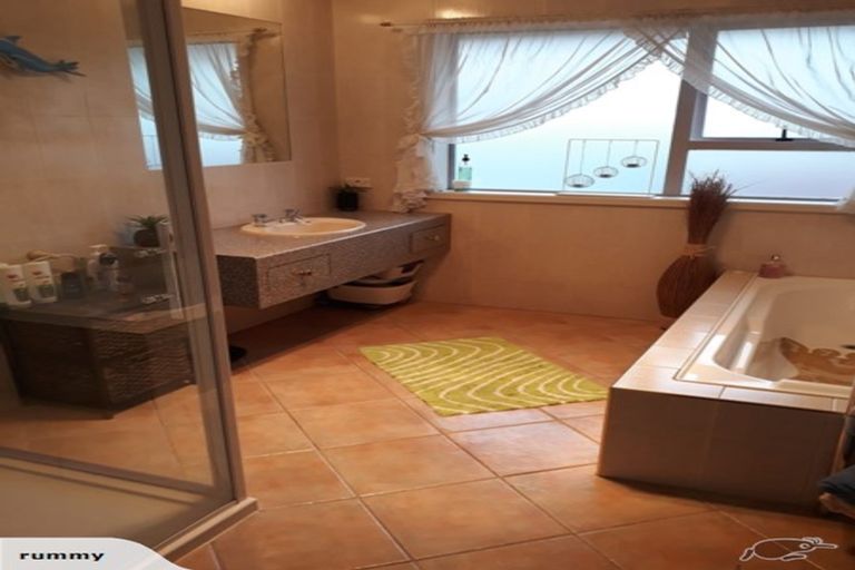 Photo of property in 4 Walnut Grove, Alexandra, 9320