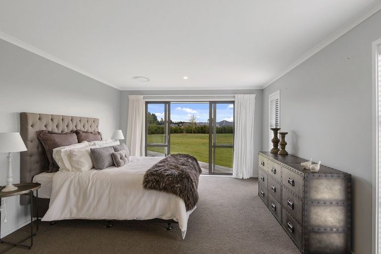 Photo of property in 14 Kingsdowne Drive, West Melton, 7618