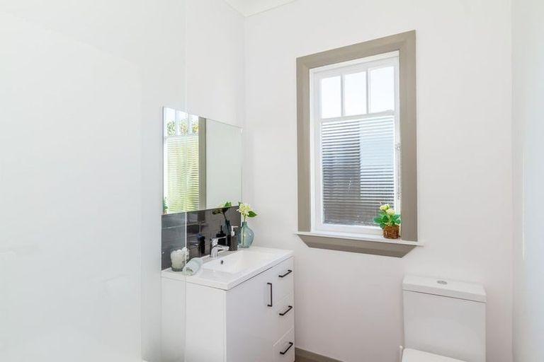 Photo of property in 19a Montague Street, Alicetown, Lower Hutt, 5010