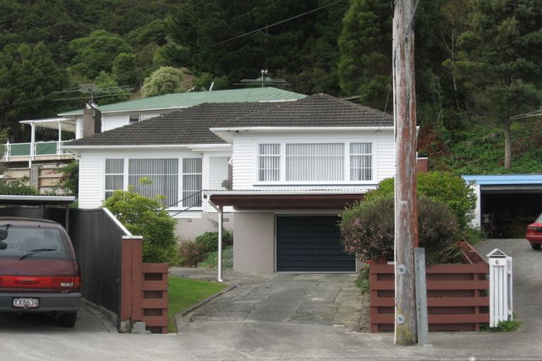 Photo of property in 5 Glen Alice Grove, Naenae, Lower Hutt, 5011