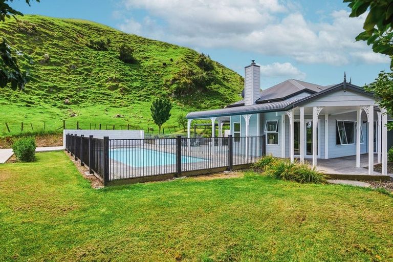 Photo of property in 40 Grant Road, Kinloch, Taupo, 3385