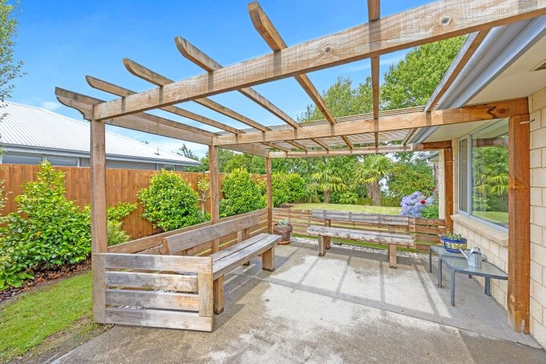 Photo of property in 15 Cridland Place, Halswell, Christchurch, 8025