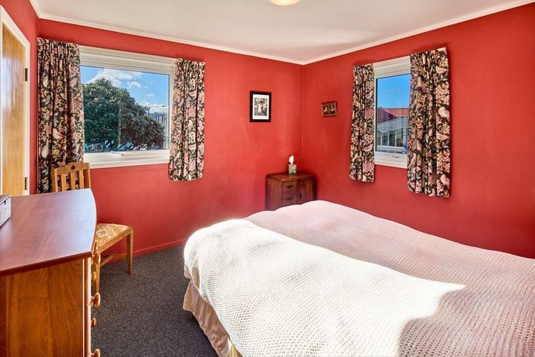 Photo of property in 302 Mansfield Street, Newtown, Wellington, 6021